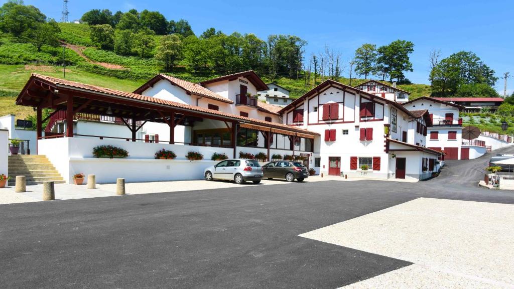 andreinia esterencuby st jean pied de port