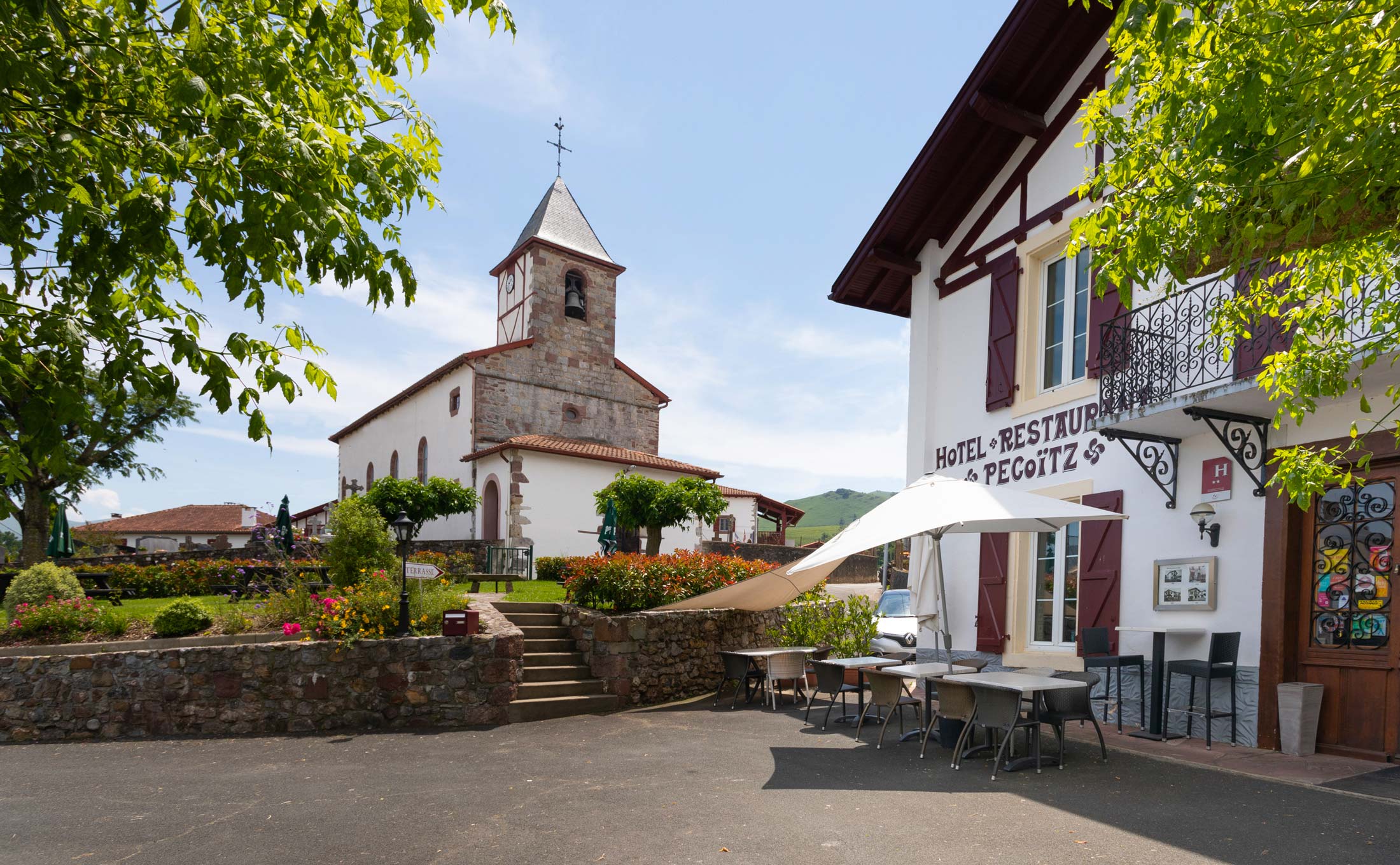 pecoitz hotel restaurant