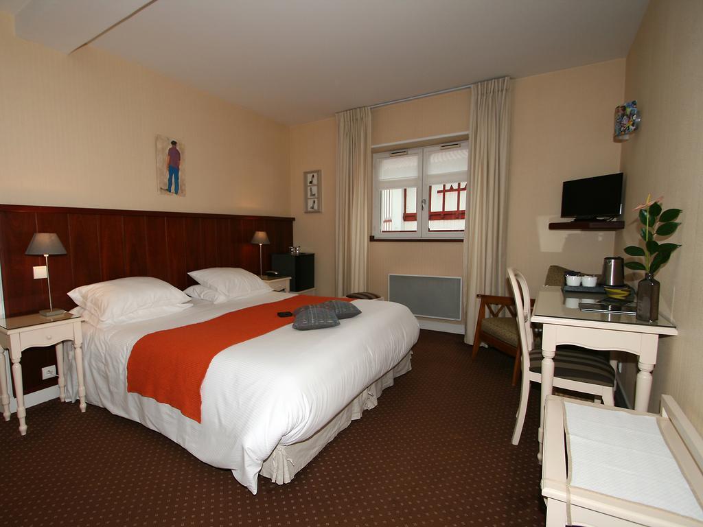 hotel les almadies coeur de ville saint jean de luz